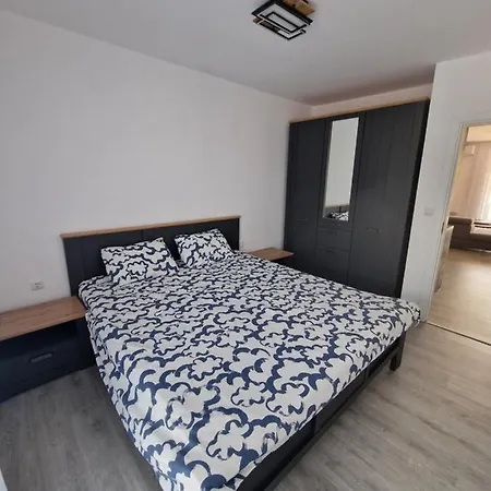 Premium 2 Bedroom Flat At Millennium 2 Апартаменты *